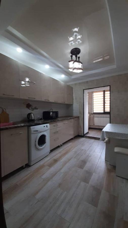 Apartment On Toktogula Bishkek Ngoại thất bức ảnh