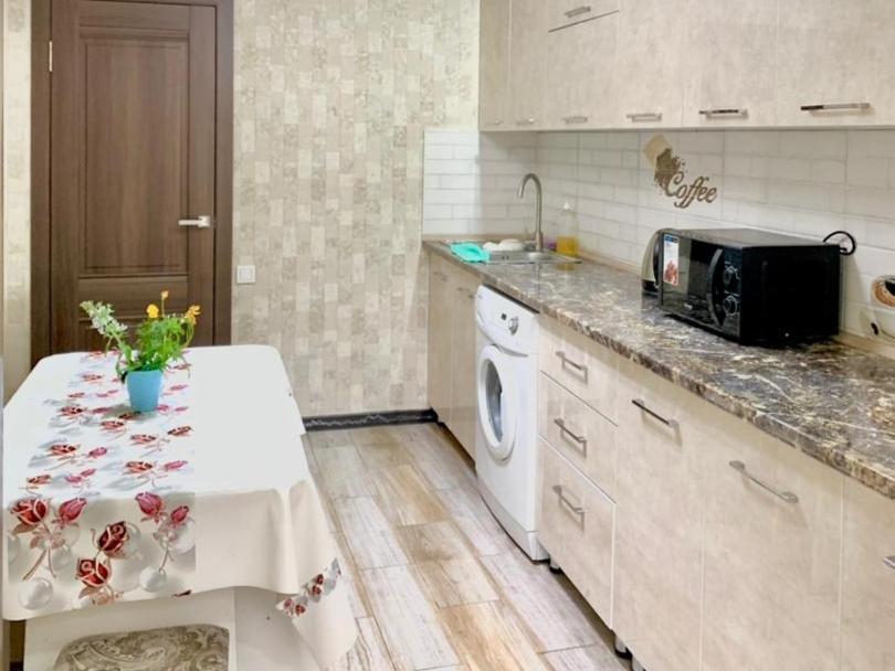 Apartment On Toktogula Bishkek Ngoại thất bức ảnh