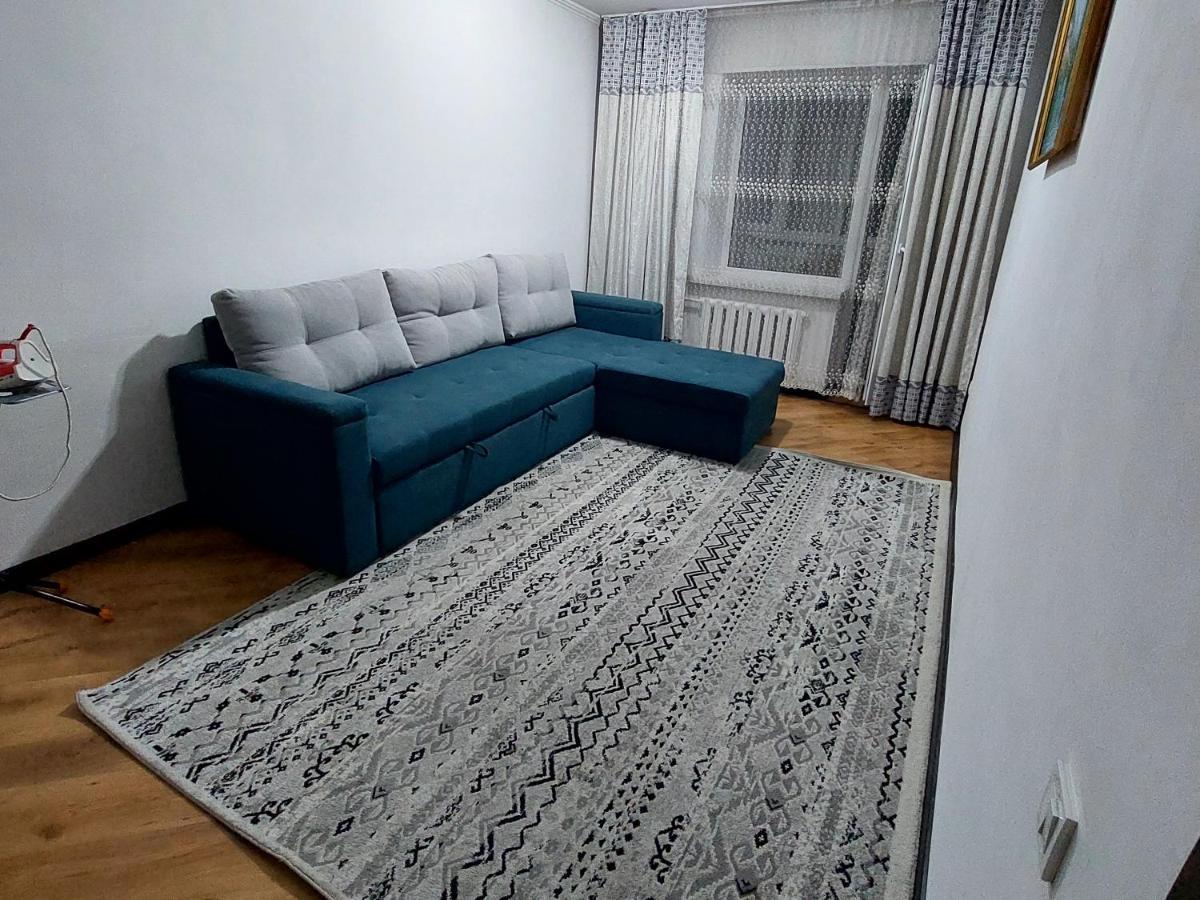 Apartment On Toktogula Bishkek Ngoại thất bức ảnh