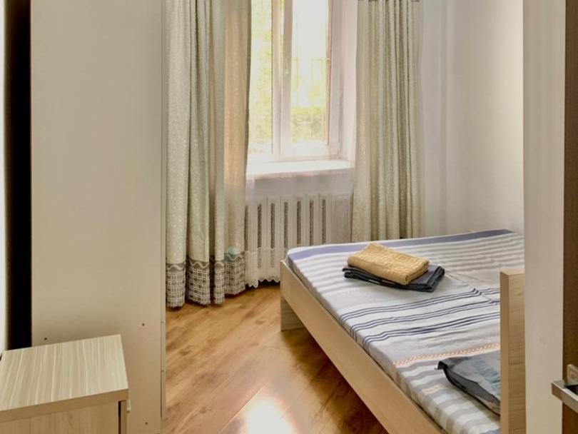 Apartment On Toktogula Bishkek Ngoại thất bức ảnh